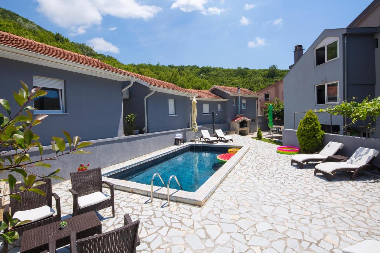 Studios Merdovic Budva Buitenkant foto