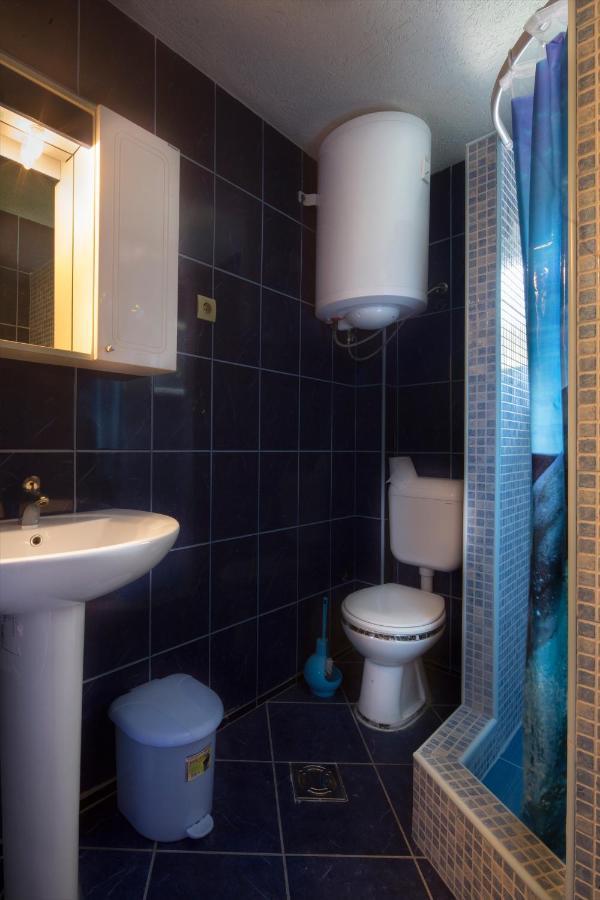 Studios Merdovic Budva Buitenkant foto