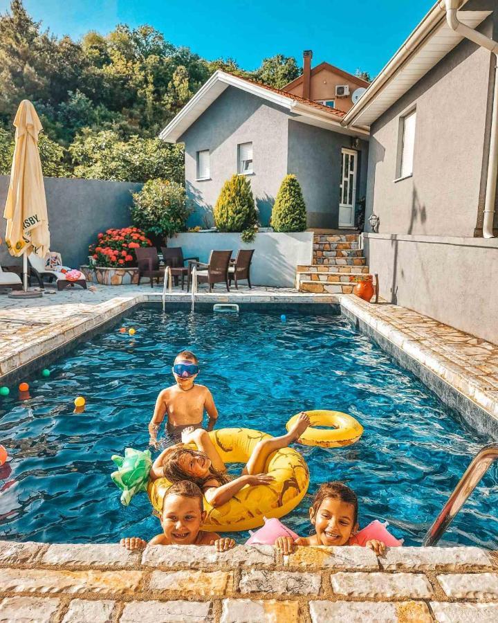 Studios Merdovic Budva Buitenkant foto