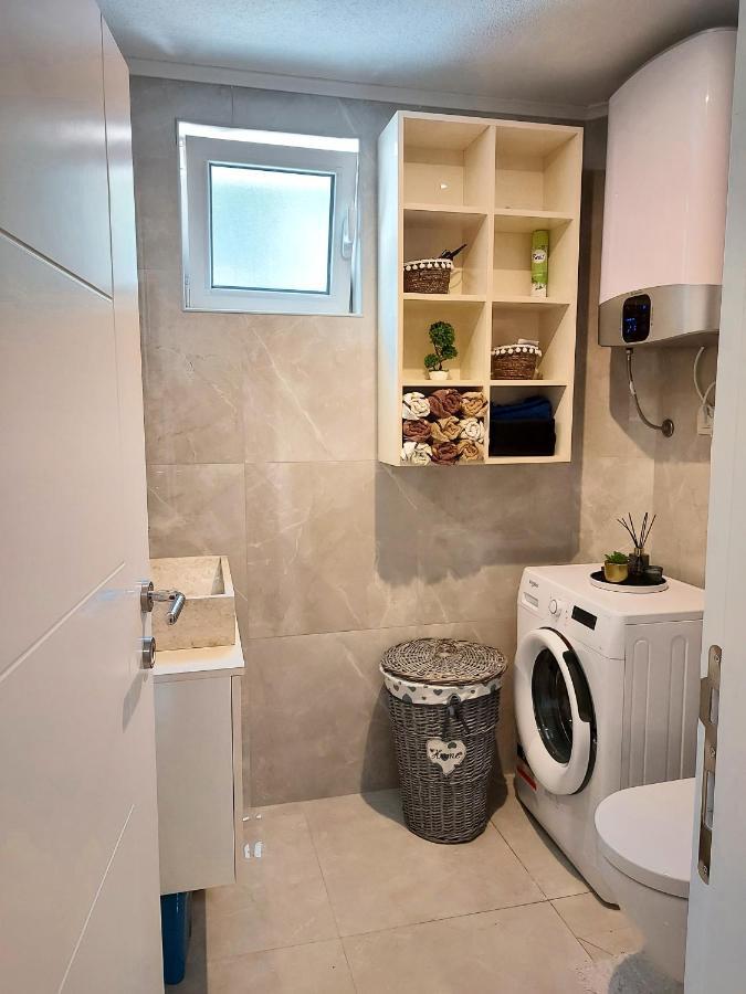 Studios Merdovic Budva Buitenkant foto