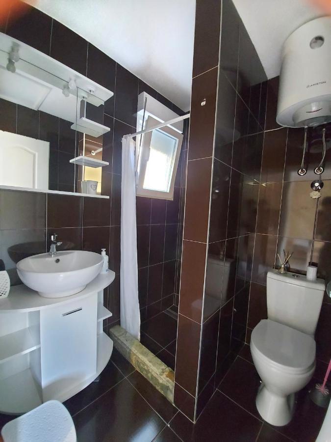 Studios Merdovic Budva Buitenkant foto